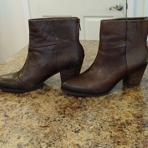 Arturo Chiang booties
